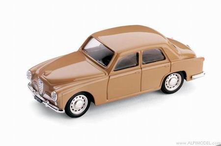 Модель 1:43 Alfa Romeo 1900 - light brown