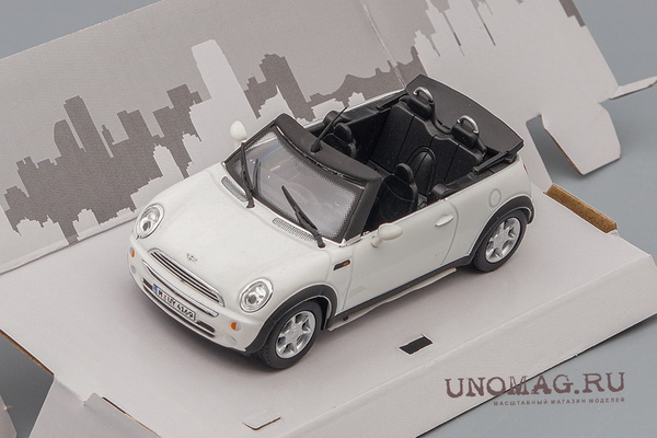 mini cabrio new, белый HONG961 Модель 1:43