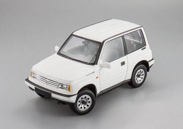 Suzuki Vitara - White DLSU-1000W Модель 1:18