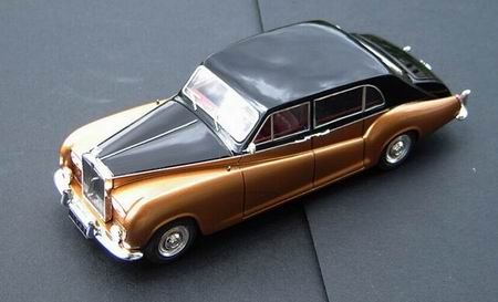 rolls-royce phantom v limousine - gold/ black 43C1015A Модель 1:43