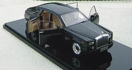 rolls-royce phantom lwb (с открывающимися дверьми) - black 43C1025 Модель 1:43