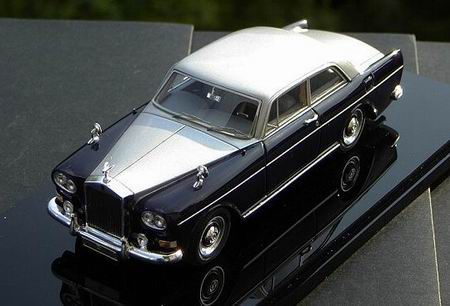 Модель 1:43 Rolls-Royce Silver Cloud III - silver/blue
