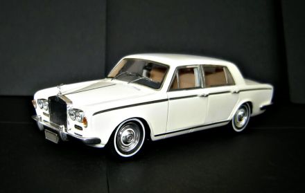 Модель 1:43 Rolls-Royce Silver Shadow - white