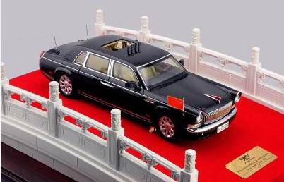 Модель 1:18 FAW HongQi Red Flag CA7600J (HQE) - 60th National Day Inspection Limousine - Stone Bridge Platform - Limited Edition