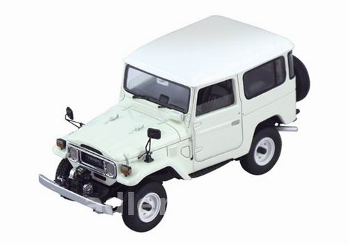 Модель 1:43 Toyota Land Cruiser FJ40 - white/white roof