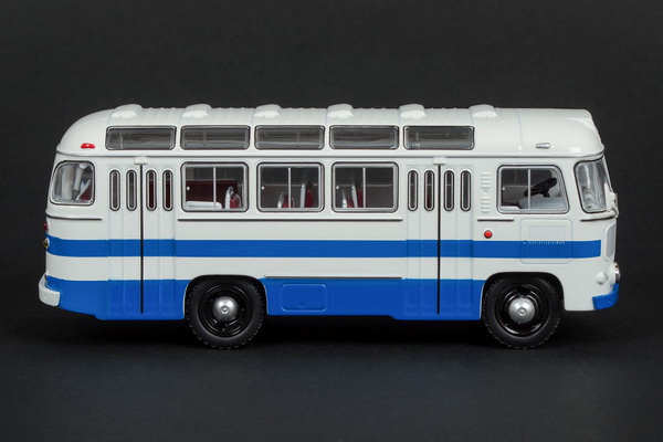 Автобус 672 - бело-синий 03002F Модель 1:43
