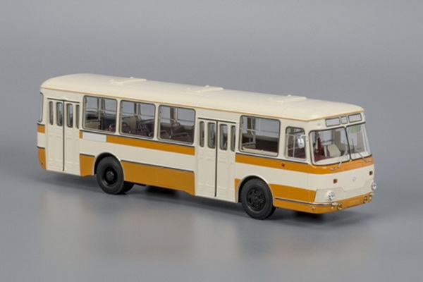 Модель 1:43 677М (с запасным колесом) - бежевый/жёлтый