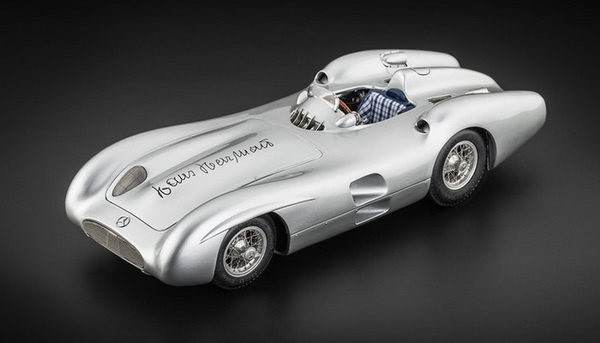 Mercedes-Benz W196R (Hans Herrmann SIGNATURE) - silver (L.E.300pcs) M-137 Модель 1:18