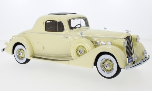 Модель 1:18 Packard Super Eight Coupe - light yellow 1936