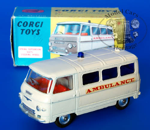 Модель 1:43 Commer «Ambulance»