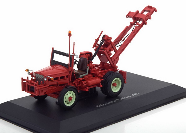 raimundle traktor - red (l.e.5000pcs) 463.14.02 Модель 1:43