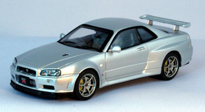 Модель 1:43 Nissan Skyline GTR R34 V-SpecII Silver