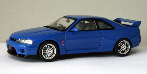 Модель 1:43 Nissan Skyline GT-R R33 LM Limited - blue