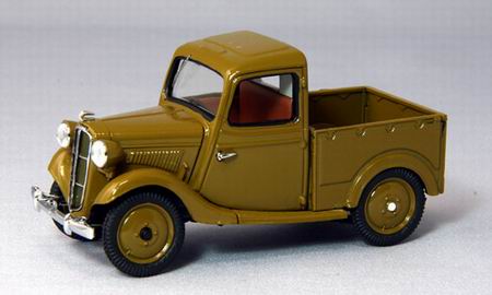 Модель 1:43 Datsun 17 PickUp - brown