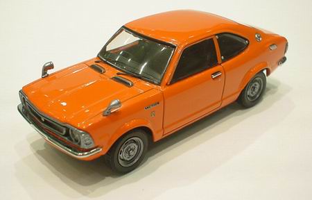 Модель 1:43 Toyota Corolla Levin (TE27) - orange