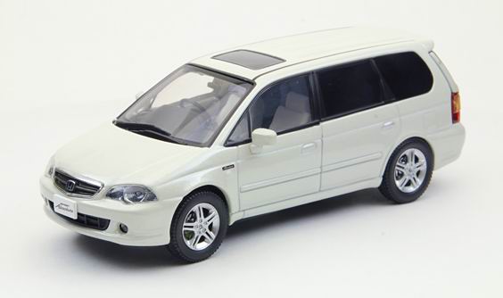 Модель 1:43 Honda Odyssey Absolute - white