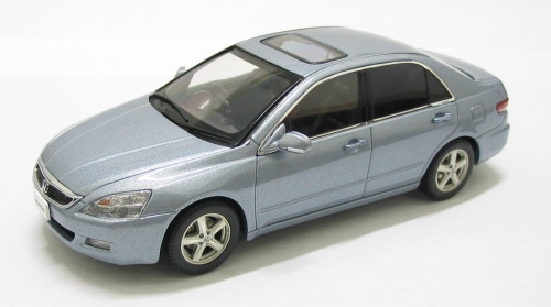 Модель 1:43 Honda Inspire (Asean Accord) M. Silver