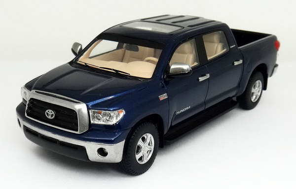 Модель 1:43 Toyota Tundra Crewmax 4WD - blue