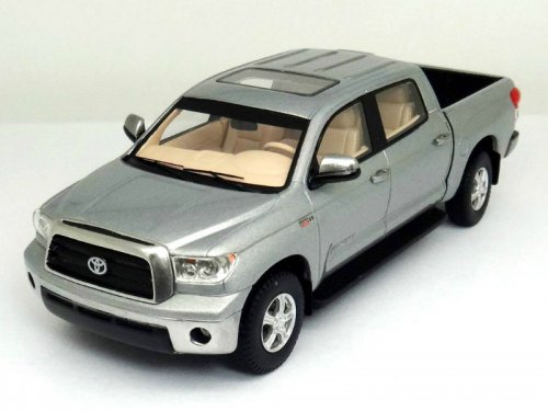 Модель 1:43 Toyota Tundra Crewmax 4WD - silver