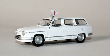 Модель 1:43 Panhard PL17 Ambulance