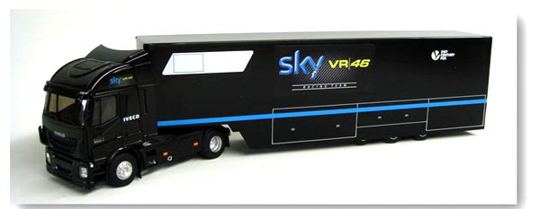 Модель 1:43 IVECO Stralis Hi-Way с п/прицепом «SKY Racing Team VR 46»