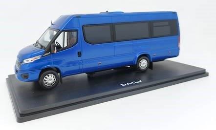 iveco new daily 35-210 hi-matic minibus - blue 116681 Модель 1:43