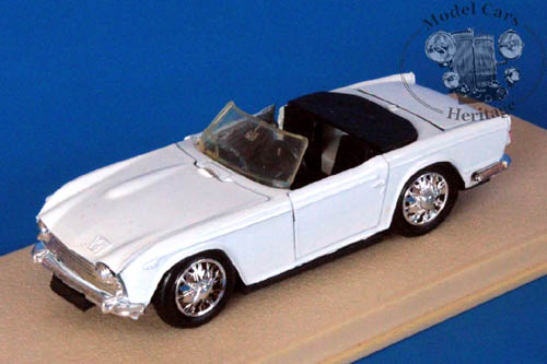 Модель 1:43 Triumph TR5 Roadster - white