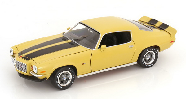 Модель 1:18 Chevrolet Camaro RS/Z28 - 1972 - Yellow/Black