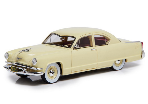 Модель 1:43 Kaiser-Frazer Manhattan (2-door-sedan) - yellow