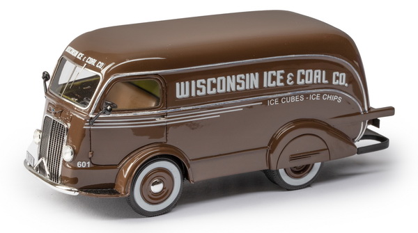 Модель 1:43 International D-300 Wisconsin Ice Co Van No. 601 - 1938