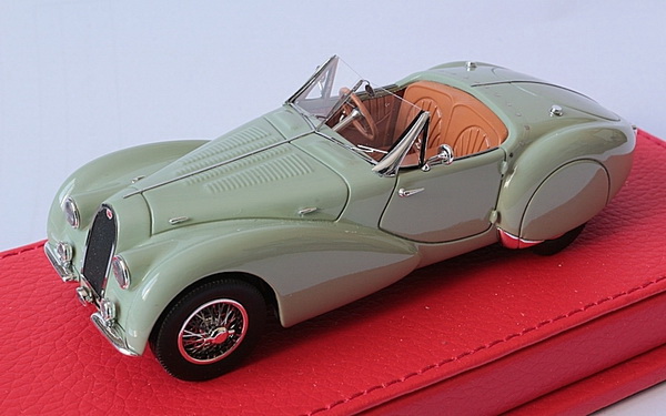 Модель 1:43 Bugatti Type 73 roadster (open) Chassis #73002 1943 - Retromobile 2022
