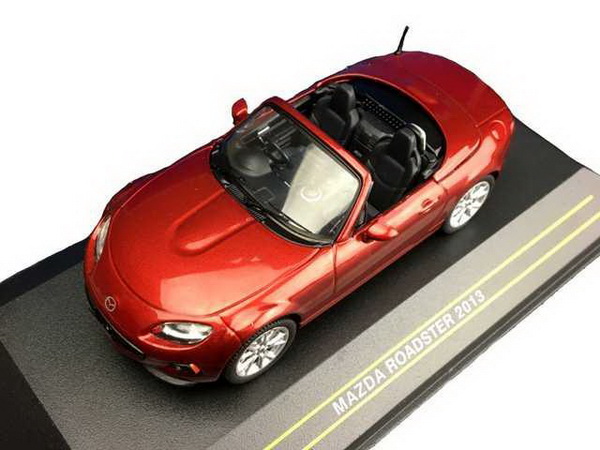 Модель 1:43 Mazda MX-5 Roadster (RHD) - red