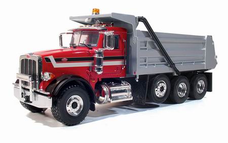 peterbilt model 367 dump truck - red/silver 10-3886 Модель 1:34