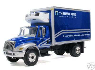 Модель 1:34 International 4400 DGV Reefer «Thermo King» - blue