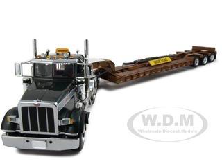 peterbilt 367 tri-axle tractor with midnight green effect tractor and brown lowboy 50-3167 Модель 1:50