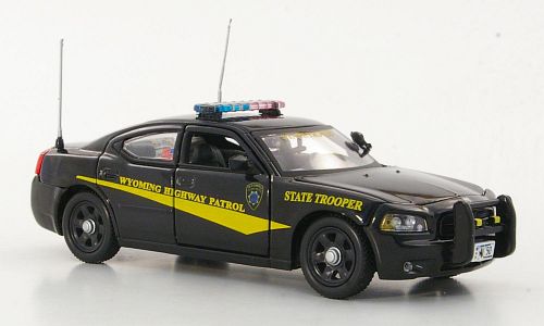 dodge charger - wyoming highway patrol - state trooper 180172 Модель 1:43