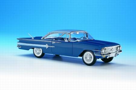 chevrolet impala - blue B11E013 Модель 1:24
