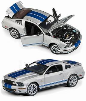 Модель 1:24 Ford Shelby GT-500KR Silver with Blue Racing Stripes