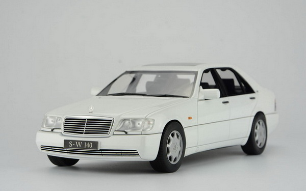 Mercedes-Benz S-class S 600 (W140) Limousine - white (L.E.200pcs) AS007-02 Модель 1:18