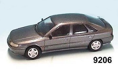 Модель 1:43 Renault Safrane KIT