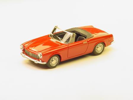 fiat 1500 cabrio - rosso SG-021 Модель 1:43