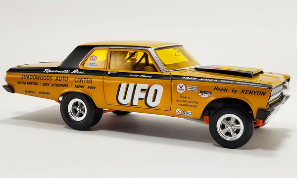 Модель 1:18 Plymouth AWB - UFO