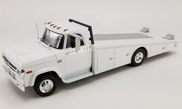 Модель 1:18 Dodge D300 Ramp Truck - Gloss White (L.E.700 pcs.)