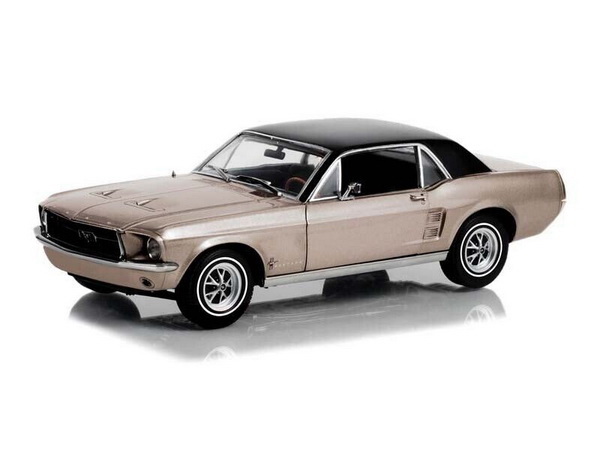 Модель 1:18 FORD Mustang Coupe 