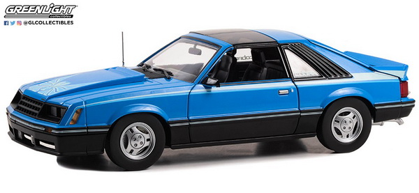 FORD Mustang Cobra T-Top 1981 Medium Blue/Light Blue Cobra Hood Graphics GL13679 Модель 1:18