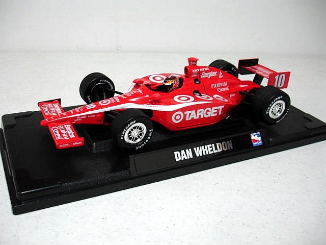 Модель 1:18 Target Chip Ganassi Racing Dan Wheldon