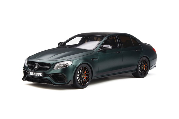 Модель 1:18 Mercedes Brabus 800 (E63) - matt dark green (L.E.999pcs)
