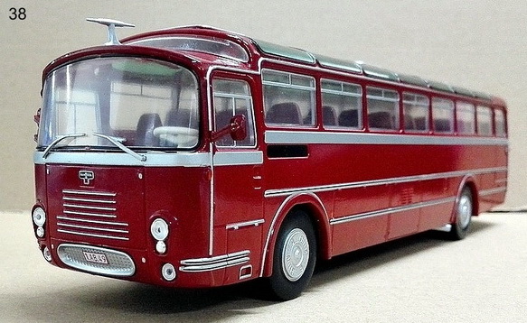Модель 1:43 Van Hool VHF 306 Vistadome - серия «Autobus et autocars du Monde» №38 (без журнала)