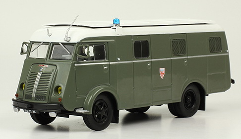 Модель 1:43 Berliet PLB Car de Commandement CRS - серия «Les Camions Berliet» №16 (с журналом)