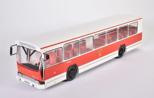 автобус berliet jelcz pr100 poland 1973 white/red BC034 Модель 1:43